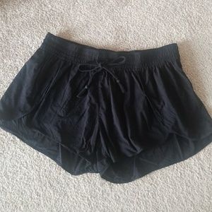 Aerie black shorts